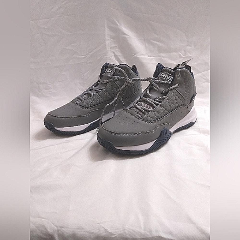 AND1 Men's Streetball Basketball High Top Lace Up Size 10.5 - Picture 3 of 9